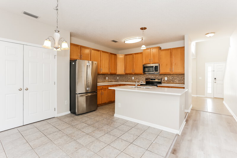 2,230/Mo, 12119 Jade Point Ct Jacksonville, FL 32218 Kitchen View 2