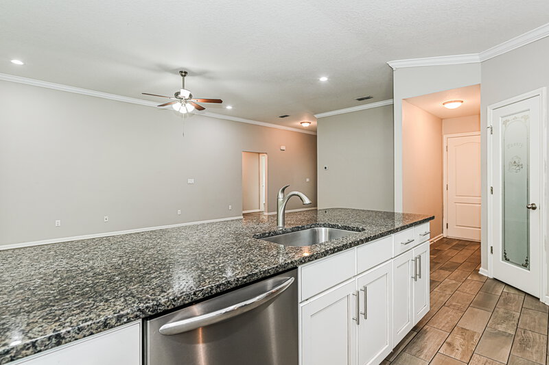 2,140/Mo, 10220 Bengal Fox Dr Jacksonville, FL 32222 Kitchen View 2