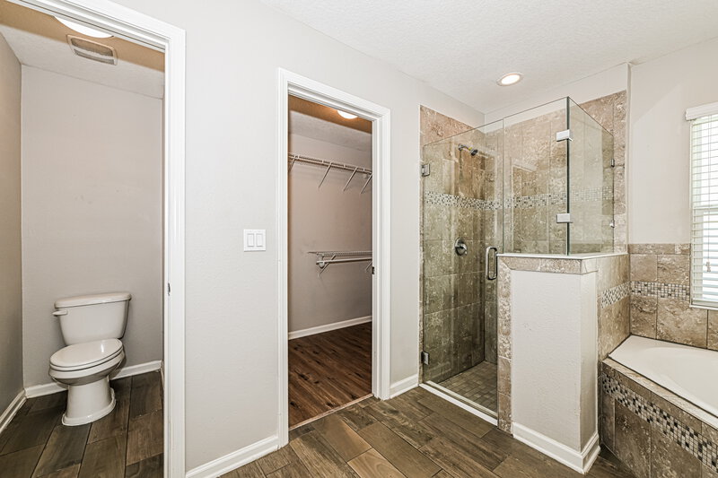 2,140/Mo, 10220 Bengal Fox Dr Jacksonville, FL 32222 Main Bathroom View 2