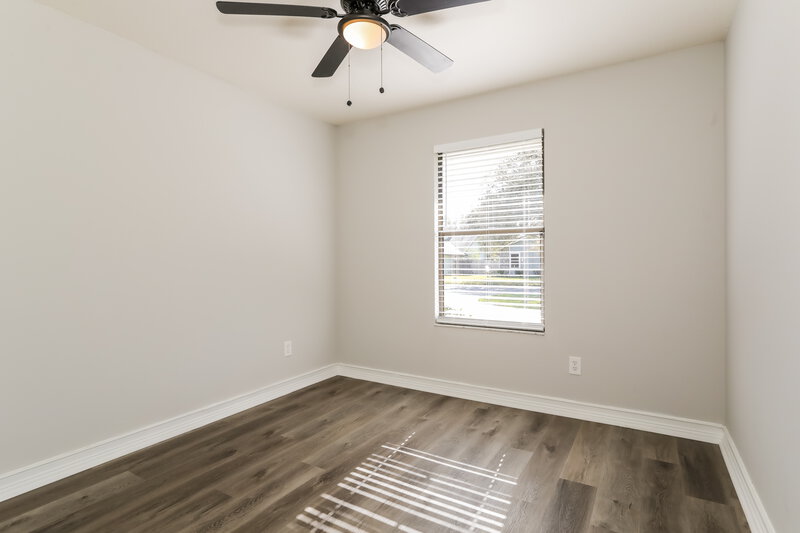 2,040/Mo, 818 Elmwood St Orange Park, FL 32065 Bedroom View