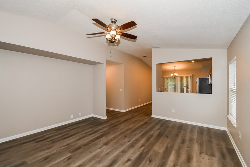 1,685/Mo, 2171 Brian Lakes Dr N Jacksonville, FL 32221 Living Room View 3