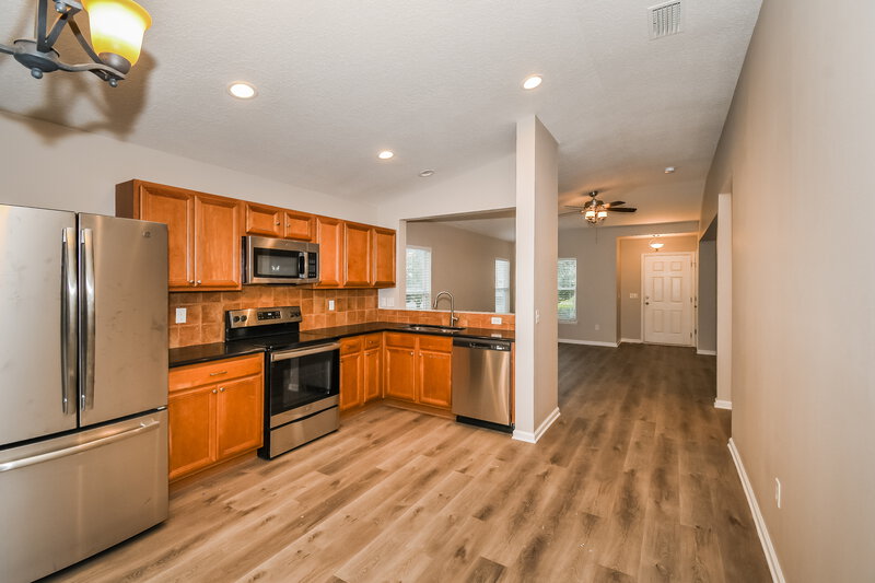 1,685/Mo, 2171 Brian Lakes Dr N Jacksonville, FL 32221 Kitchen View 2
