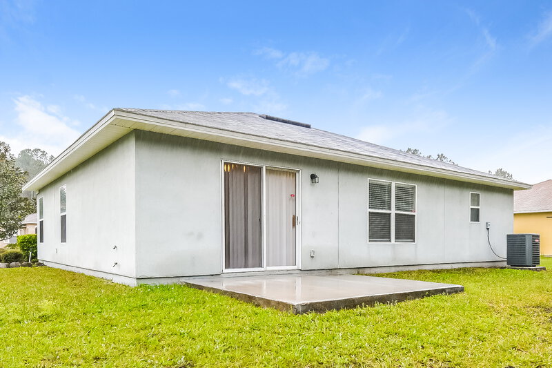 1,685/Mo, 2171 Brian Lakes Dr N Jacksonville, FL 32221 Rear View