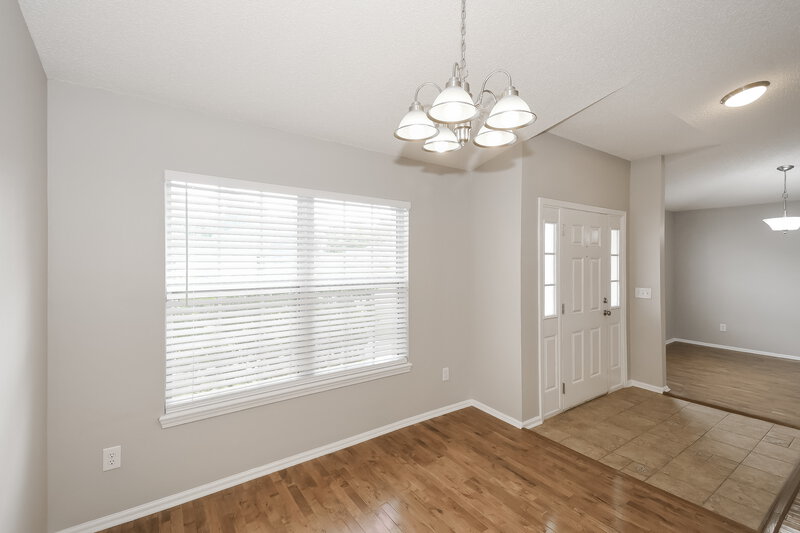 1,950/Mo, 3568 Ayrshire St Jacksonville, FL 32226 Dining Room View