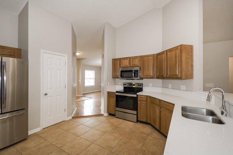 1,950/Mo, 3568 Ayrshire St Jacksonville, FL 32226 Kitchen View