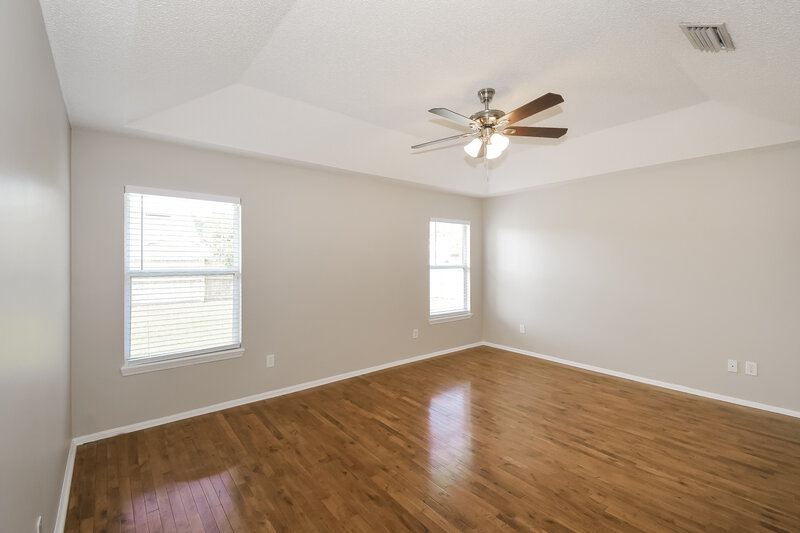 1,950/Mo, 3568 Ayrshire St Jacksonville, FL 32226 Main Bedroom View
