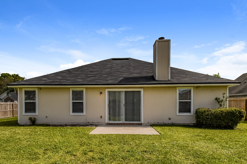 1,950/Mo, 3568 Ayrshire St Jacksonville, FL 32226 Rear View