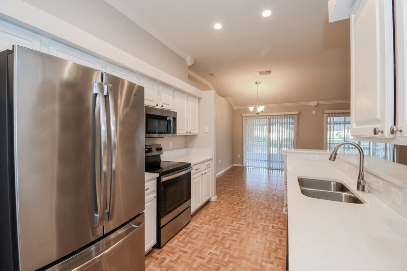 2,045/Mo, 2941 Turning Leaf Ln Jacksonville, FL 32221 Kitchen View