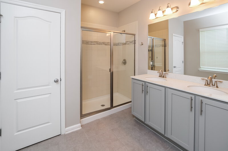 2,505/Mo, 721 Trellis Bay Dr Saint Augustine, FL 32092 Main Bathroom View