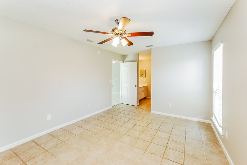 2,130/Mo, 3750 Barbizon Cir S Jacksonville, FL 32257 Main Bedroom View 2