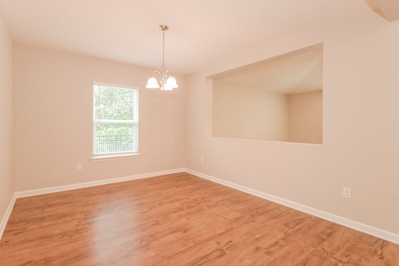 2,055/Mo, 171 Orient Dr St Augustine, FL 32092 Dining Room View