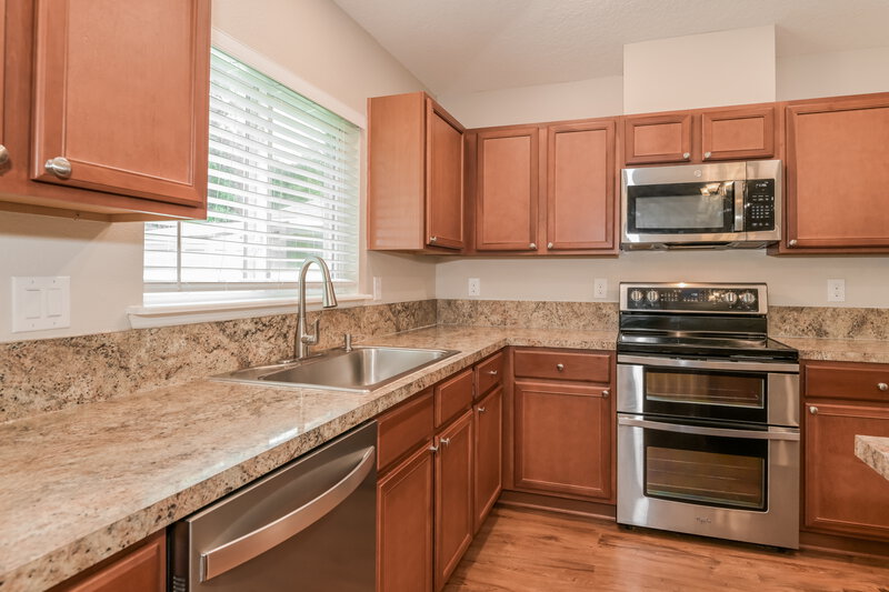 2,055/Mo, 171 Orient Dr St Augustine, FL 32092 Kitchen View