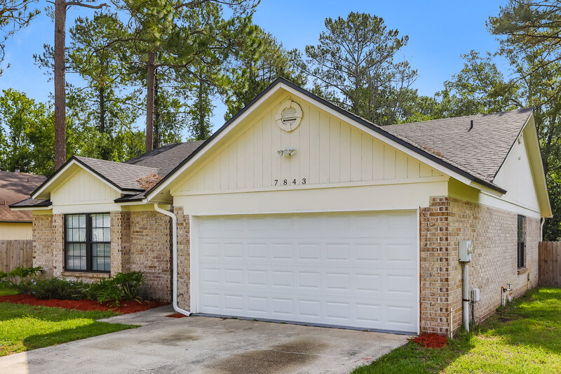 1,825/Mo, 7843 Collins Ridge Blvd E Jacksonville, FL 32244 Front View