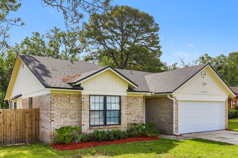 1,825/Mo, 7843 Collins Ridge Blvd E Jacksonville, FL 32244 Front View 2