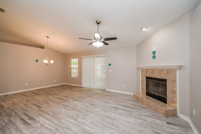 1,820/Mo, 7592 Invermere Blvd N Jacksonville, FL 32244 Living Room View 2