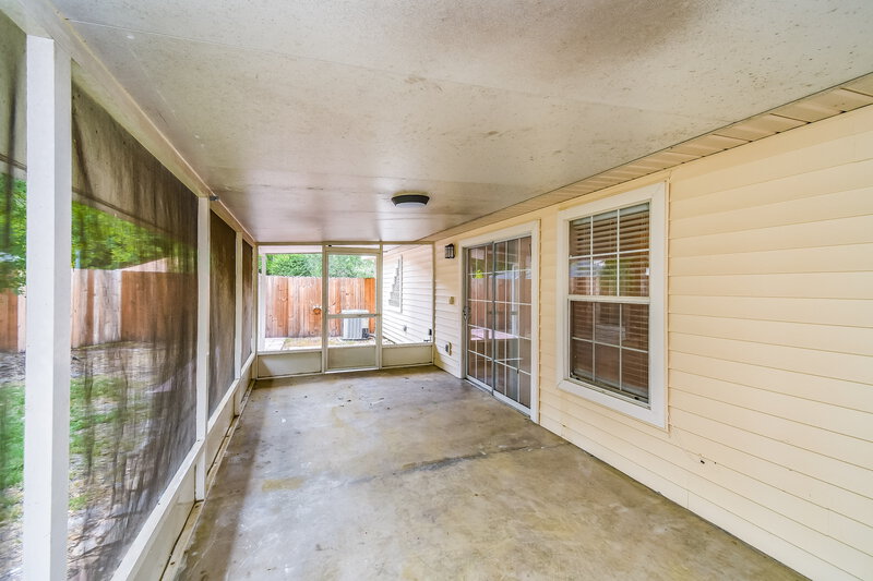1,820/Mo, 7592 Invermere Blvd N Jacksonville, FL 32244 Sunroom View