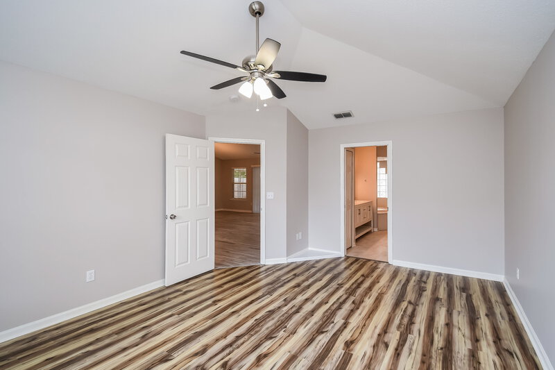 1,820/Mo, 7592 Invermere Blvd N Jacksonville, FL 32244 Main Bedroom View 2