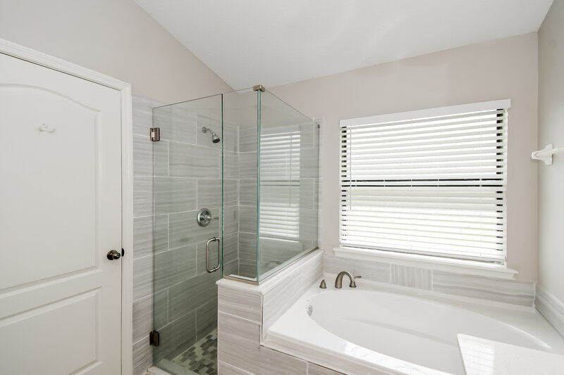 1,975/Mo, 10159 Carriage House Ct Jacksonville, FL 32221 Bathroom View