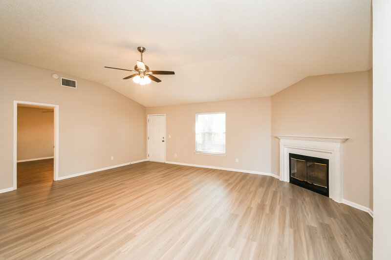 1,855/Mo, 1368 High Plains Dr W Jacksonville, FL 32218 Living Room View 3