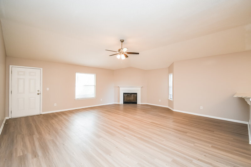 1,855/Mo, 1368 High Plains Dr W Jacksonville, FL 32218 Living Room View 4