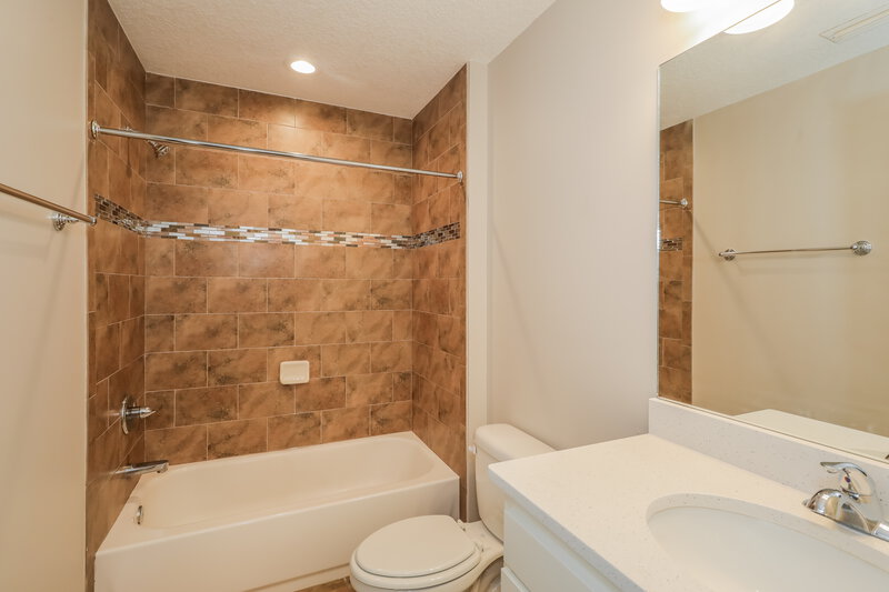 2,870/Mo, 8041 Byrd Landing Ct Jacksonville, FL 32244 Bathroom View