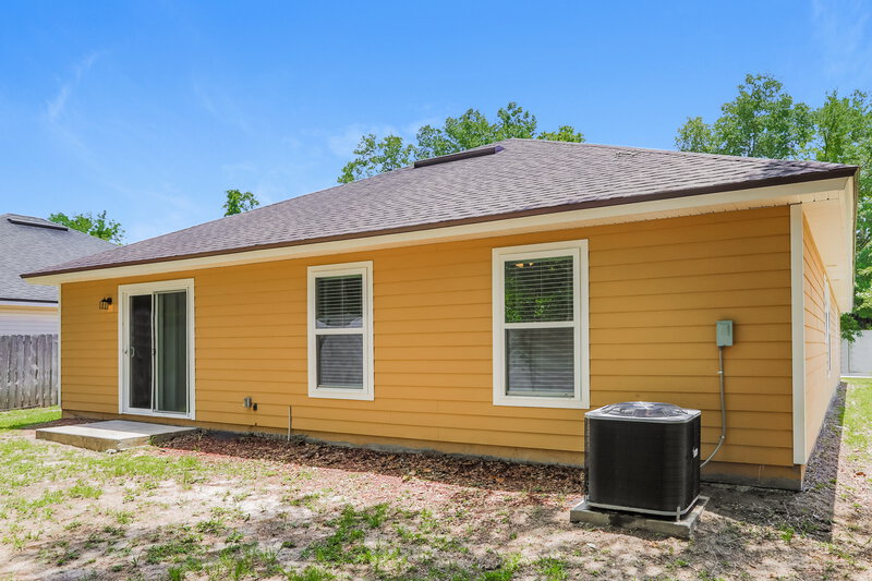 2,870/Mo, 8041 Byrd Landing Ct Jacksonville, FL 32244 Rear View 2