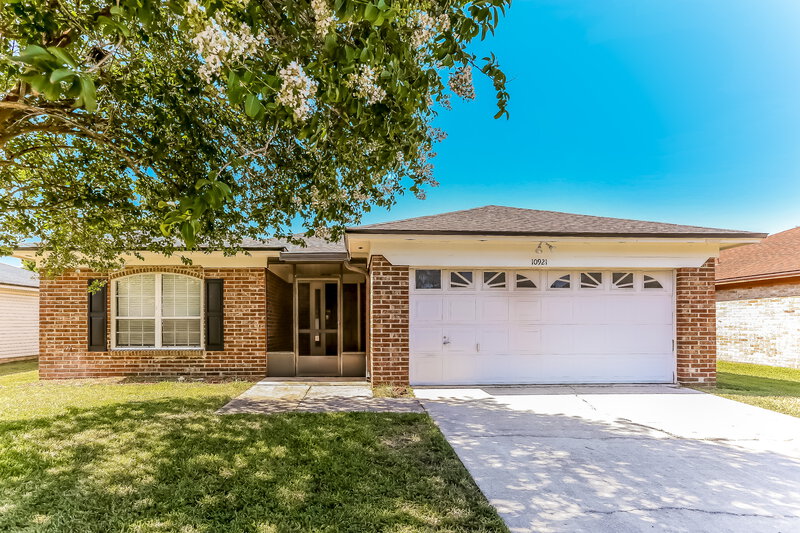 1,950/Mo, 10921 Mindanao Dr S Jacksonville, FL 32246 External View