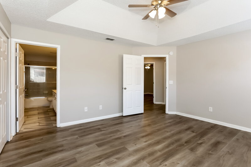 1,950/Mo, 10921 Mindanao Dr S Jacksonville, FL 32246 Main Bedroom View 2