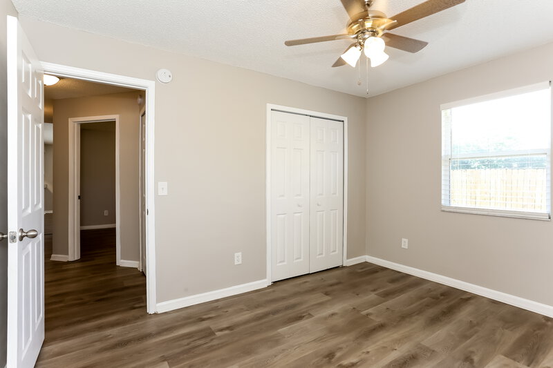 1,950/Mo, 10921 Mindanao Dr S Jacksonville, FL 32246 Bedroom View 2