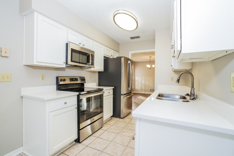 1,895/Mo, 2677 Aberdeen Ct Orange Park, FL 32065 Kitchen View