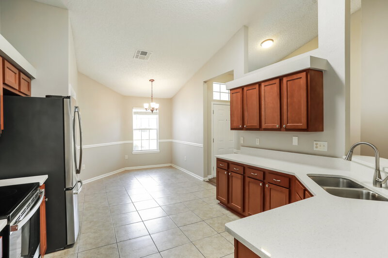 2,025/Mo, 7940 Collins Bay Ct Jacksonville, FL 32244 Kitchen View 2