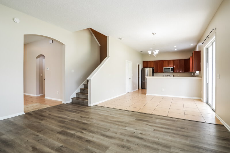 0/Mo, 3016 Stonewood Way Orange Park, FL 32065 Living Room View 2