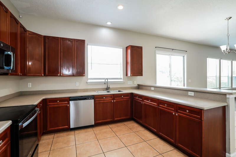 0/Mo, 3016 Stonewood Way Orange Park, FL 32065 Kitchen View 2