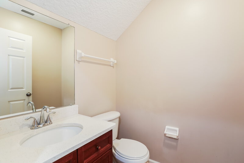 0/Mo, 3016 Stonewood Way Orange Park, FL 32065 Bathroom View