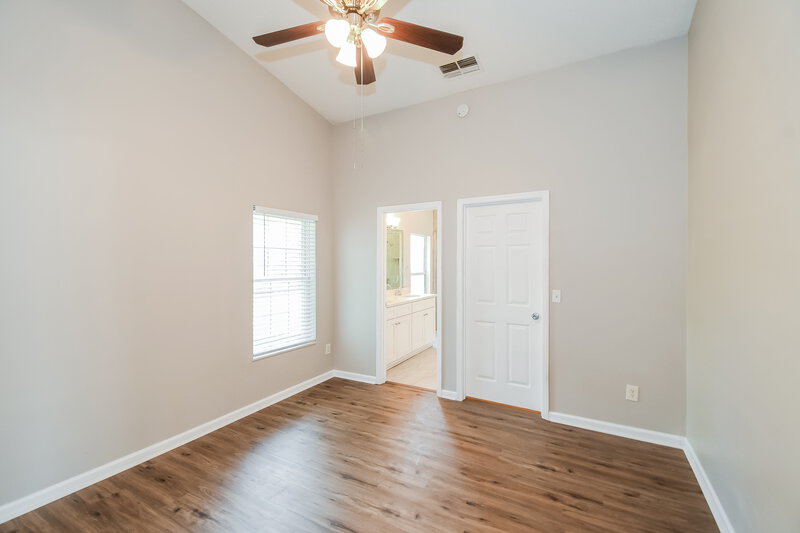 2,280/Mo, 3306 Lake Effie Ct N Jacksonville, FL 32277 Main Bedroom View