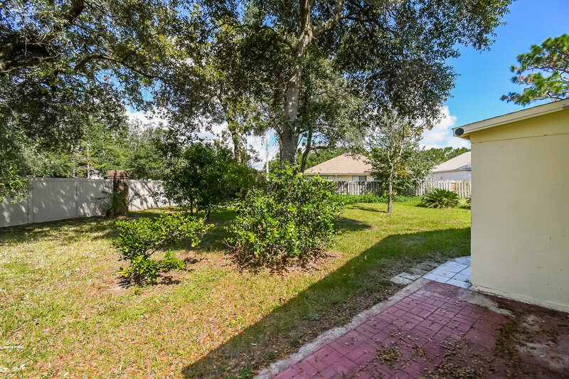 2,280/Mo, 3306 Lake Effie Ct N Jacksonville, FL 32277 Rear View