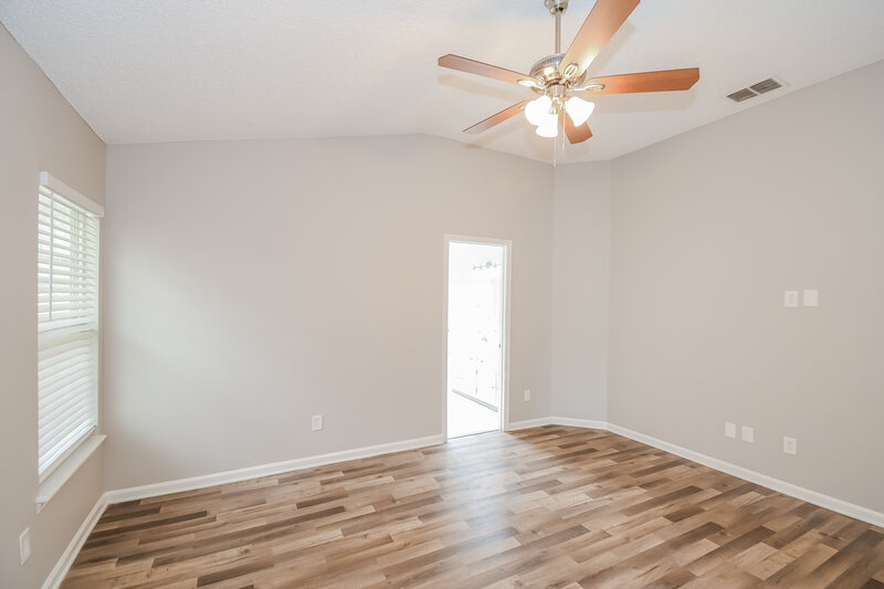 2,015/Mo, 7547 Ginger Tea Trail W Jacksonville, FL 32244 Main Bedroom View 2