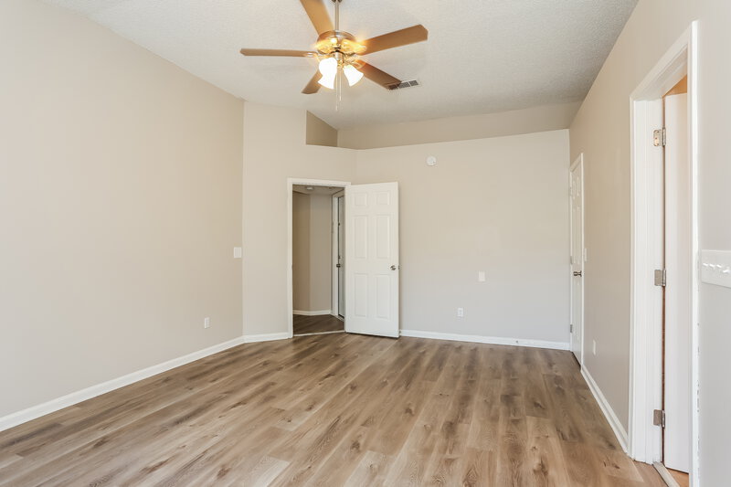 2,380/Mo, 1819 Burgess Hill Dr E Jacksonville, FL 32246 Main Bedroom View 2