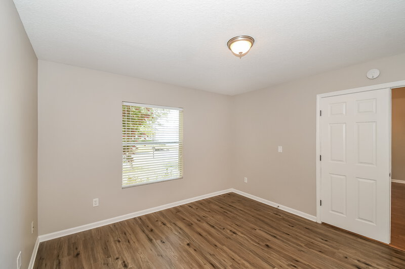 2,030/Mo, 15865 Twin Creek Dr Jacksonville, FL 32218 Office View