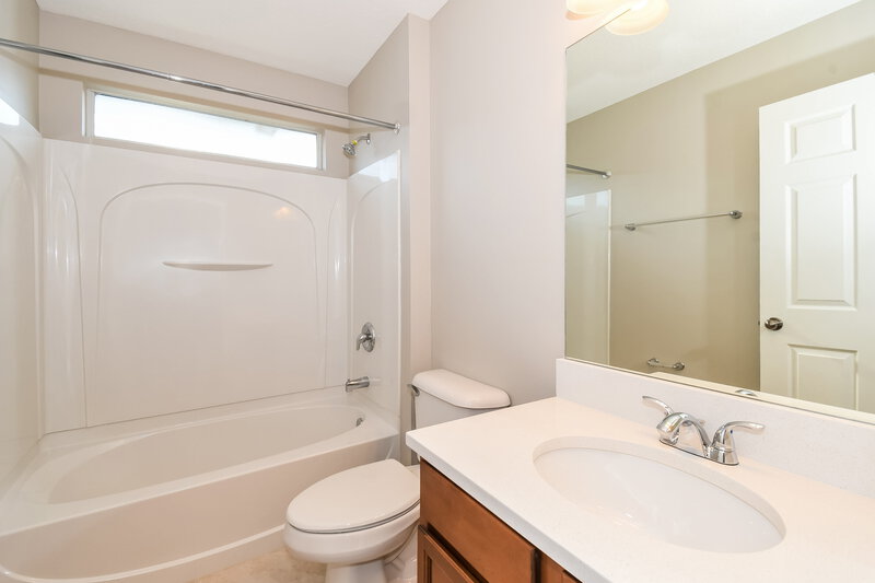2,030/Mo, 15865 Twin Creek Dr Jacksonville, FL 32218 Bathroom View