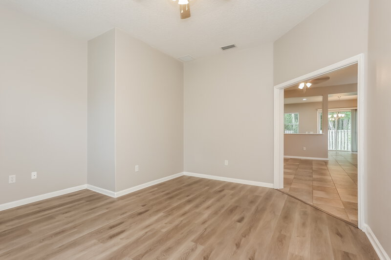 1,980/Mo, 1107 Morning Light Rd Jacksonville, FL 32218 Family Room View
