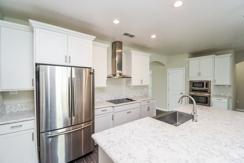 2,255/Mo, 15658 Spotted Saddle Cir Jacksonville, FL 32218 Kitchen View