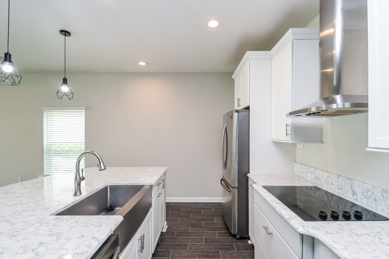 2,255/Mo, 15658 Spotted Saddle Cir Jacksonville, FL 32218 Kitchen View 2