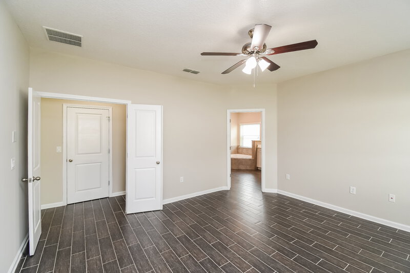 2,255/Mo, 15658 Spotted Saddle Cir Jacksonville, FL 32218 Main Bedroom View 2