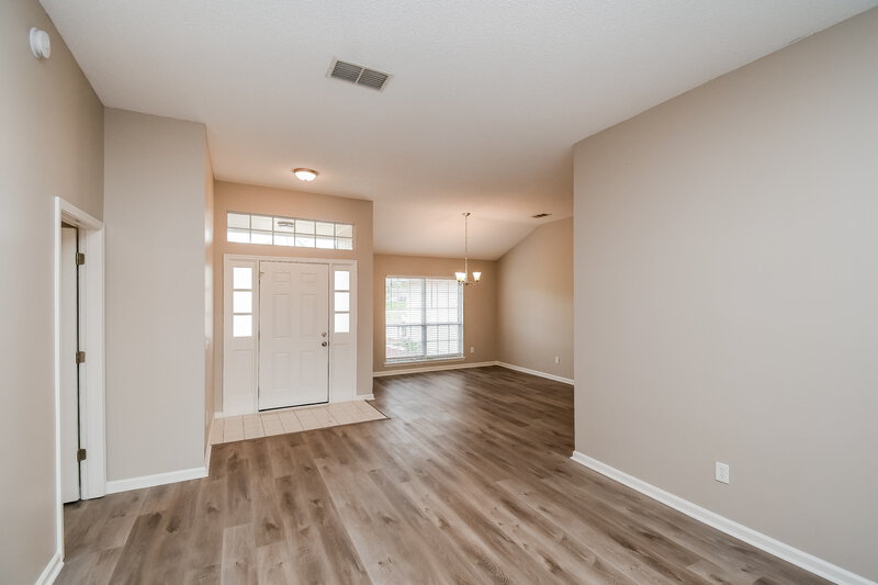 2,415/Mo, 12563 Reginald Dr Jacksonville, FL 32246 Living Room View 2