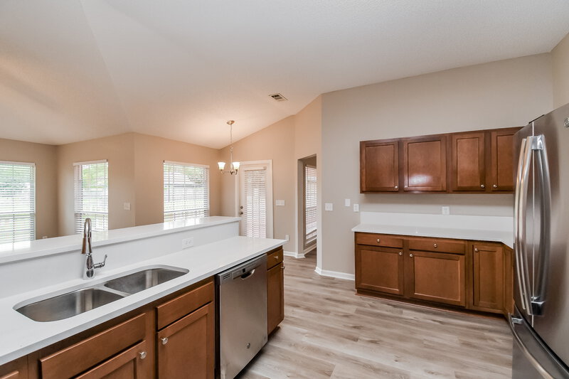 2,415/Mo, 12563 Reginald Dr Jacksonville, FL 32246 Kitchen View