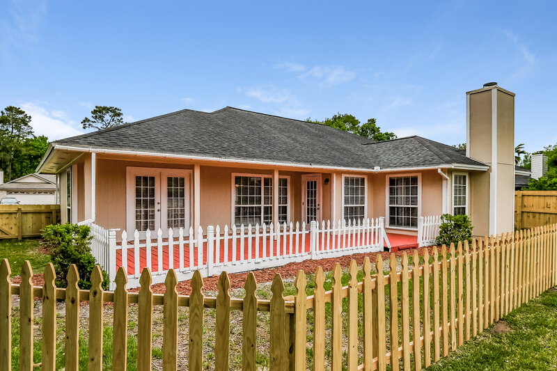 2,415/Mo, 12563 Reginald Dr Jacksonville, FL 32246 Rear View