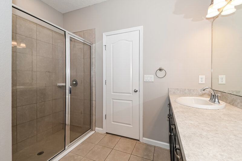 1,705/Mo, 11085 Haws Ln Jacksonville, FL 32218 Main Bathroom View 3
