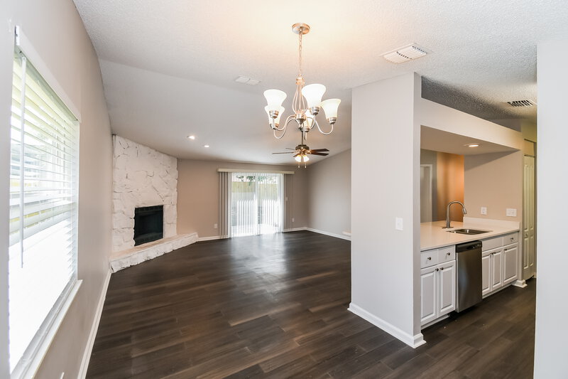 1,985/Mo, 4618 Wassail Dr Jacksonville, FL 32257 Dining Room View