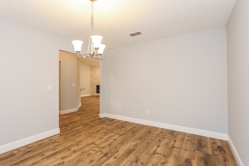 1,910/Mo, 8023 Mactavish Way E Jacksonville, FL 32244 Dining Room View 2